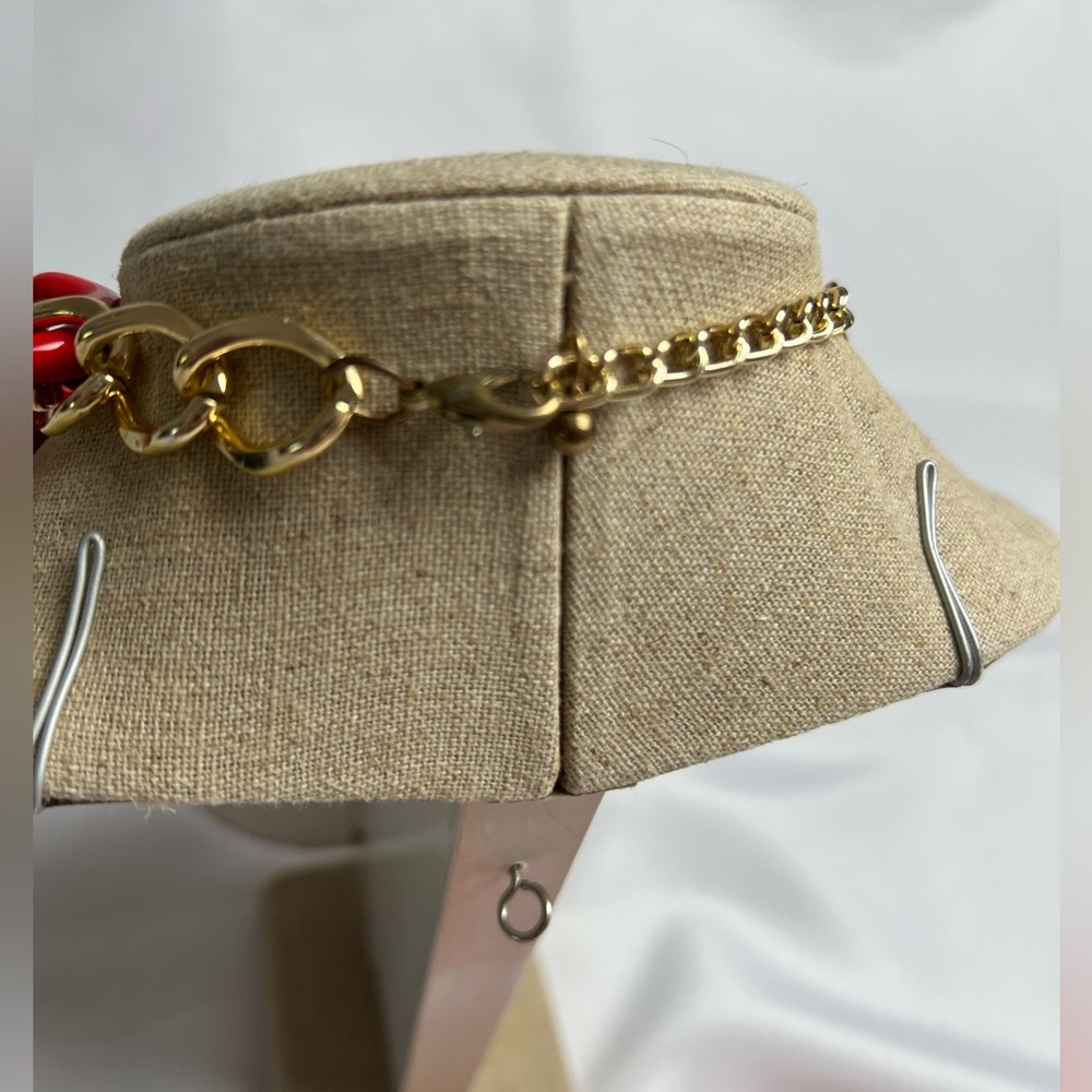 Four Fashion Necklaces - Picture 2 of 9